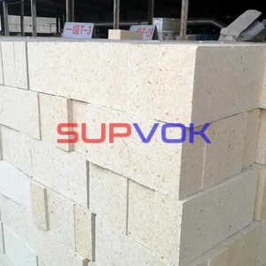 High alumina refractory brick